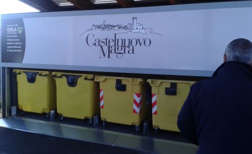 MINI ISOLA ECOLOGICA AL CIMITERO DELL’ANGELO